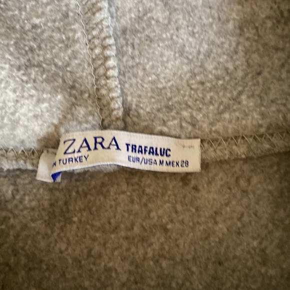 ZARA New York Fleece Lined Sweatshirt - Picture 7 of 7